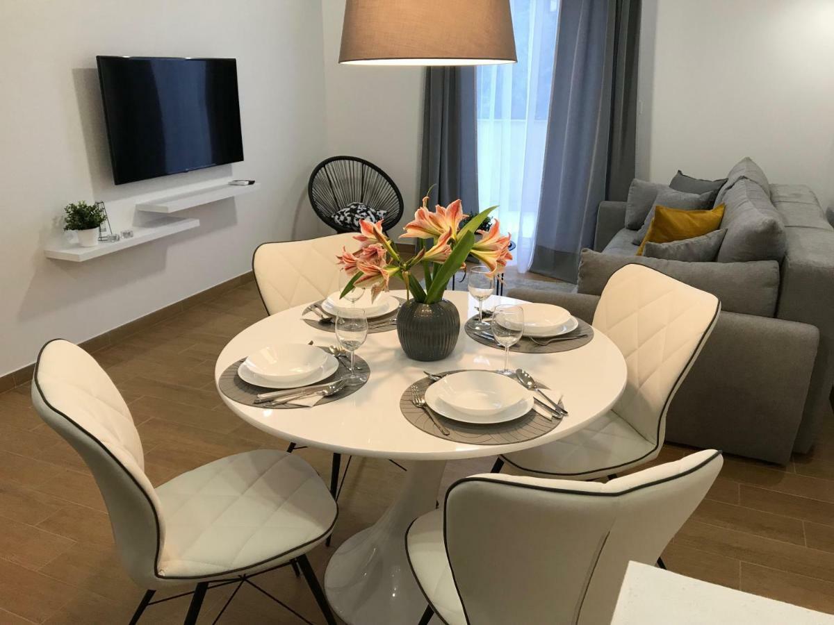 Fk Apartments Pakoštane Eksteriør bilde