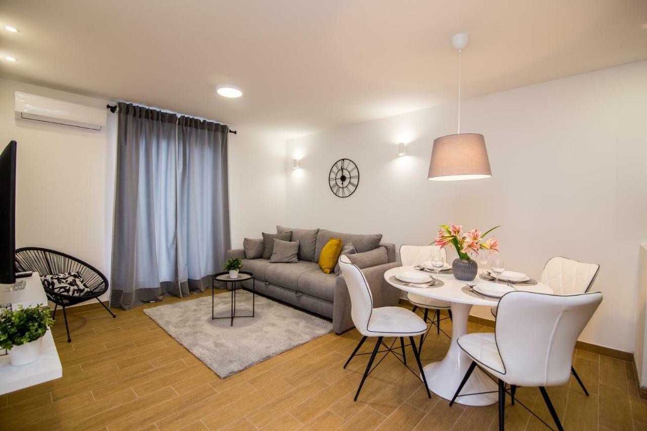 Fk Apartments Pakoštane Eksteriør bilde