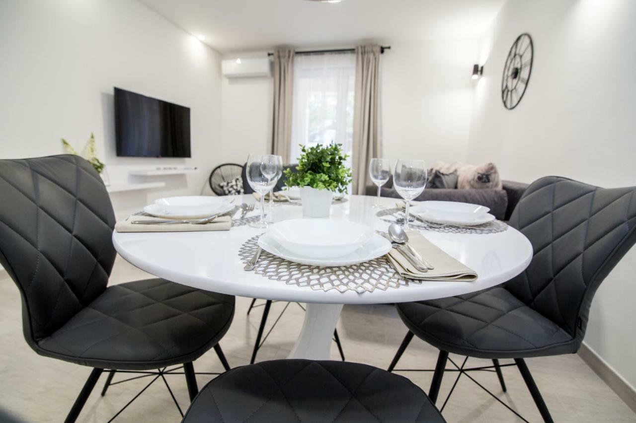 Fk Apartments Pakoštane Eksteriør bilde