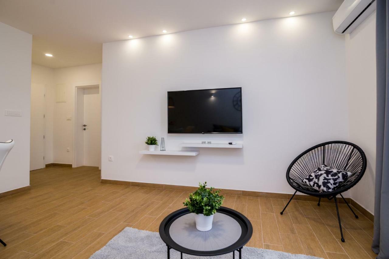 Fk Apartments Pakoštane Eksteriør bilde